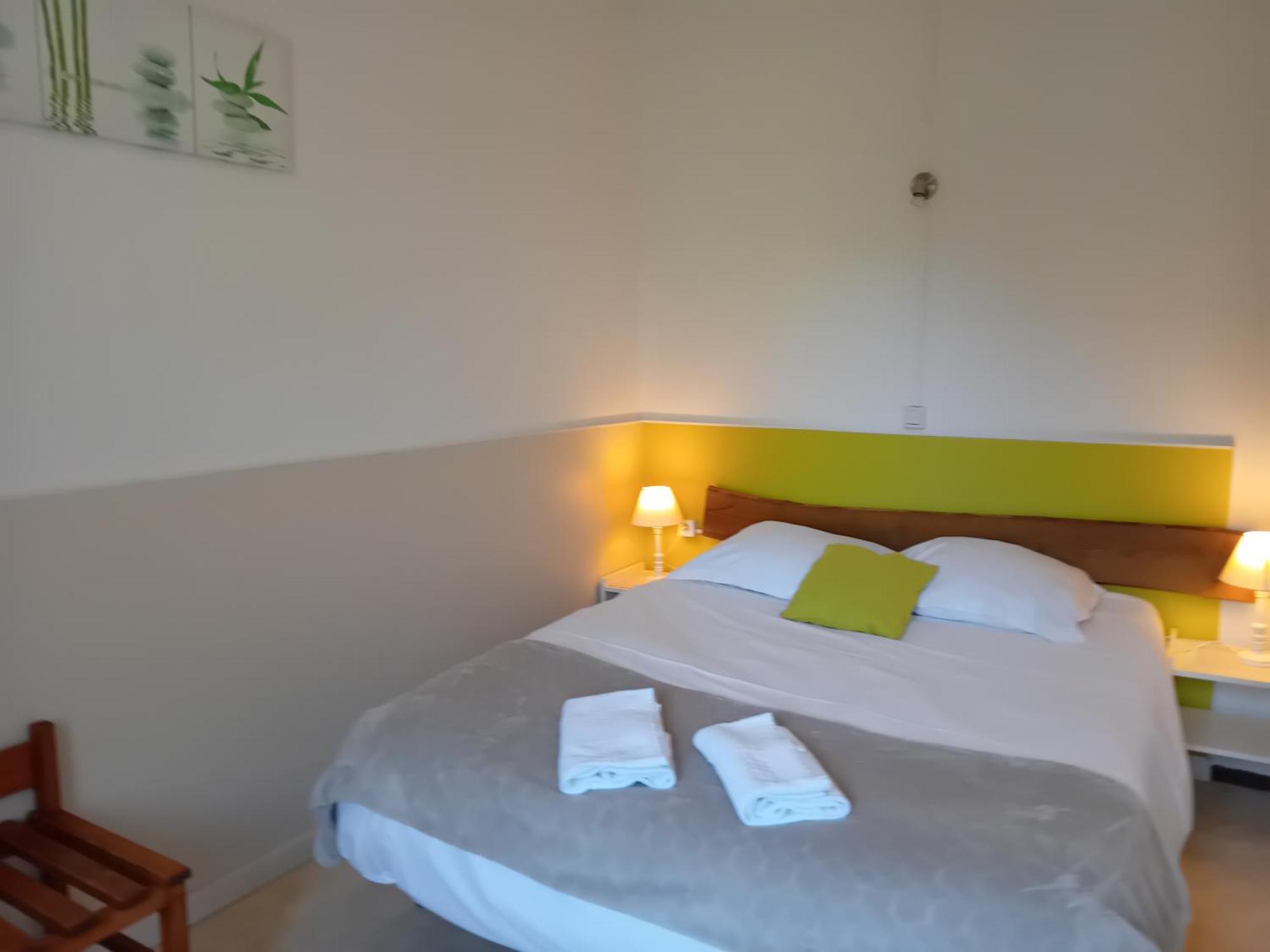 Hotel La Gravenne Thueyts Ruang foto