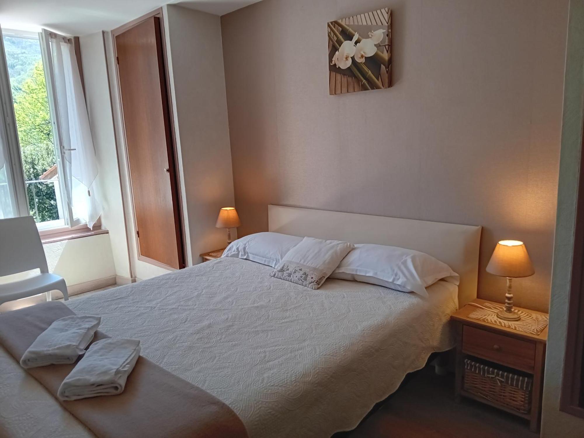 Hotel La Gravenne Thueyts Ruang foto